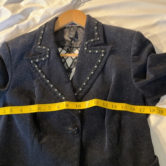 Festive black cotton corduroy Blazer by DKNY Jeans. - Picture 3 of 9